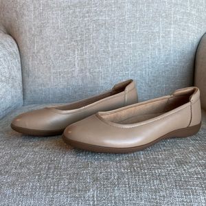 Naturalizer Ballet Flats Nude 8.5 Flexy NEW